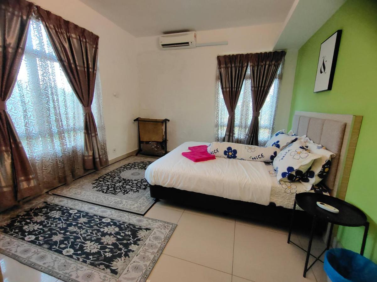 2 Rooms Homestay Deviana Wakaf Che Yeh 코타바하루 외부 사진